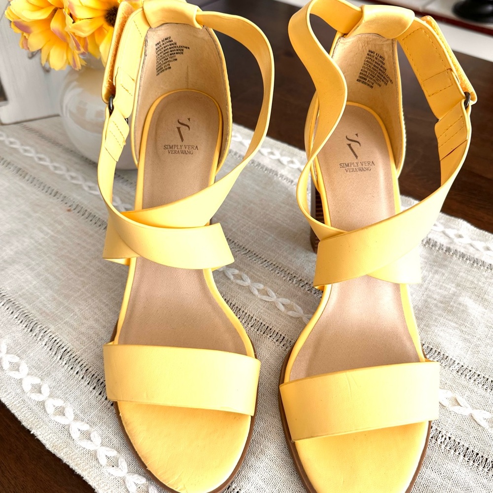 Simply Vera Vera Wang Yellow Sandals